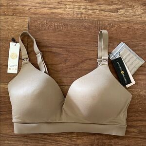 Kindred Bravely Minimalist Hands Free Pumping and Nursing Bra